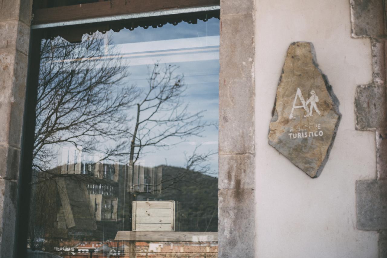 Via De La Plata Hervas Hostel ภายนอก รูปภาพ