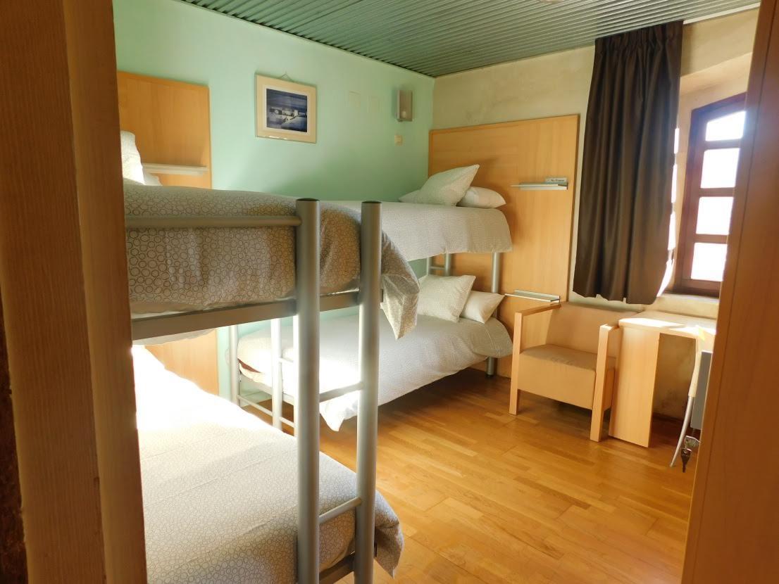 Via De La Plata Hervas Hostel ภายนอก รูปภาพ