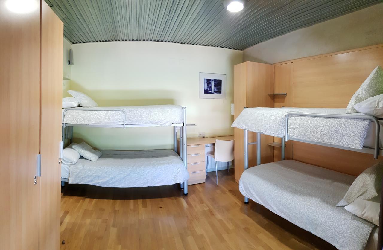 Via De La Plata Hervas Hostel ภายนอก รูปภาพ